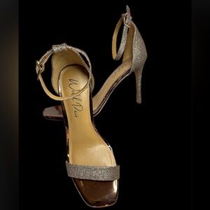 Elegant Gold Glitter Women's Heels, Pre-loved.